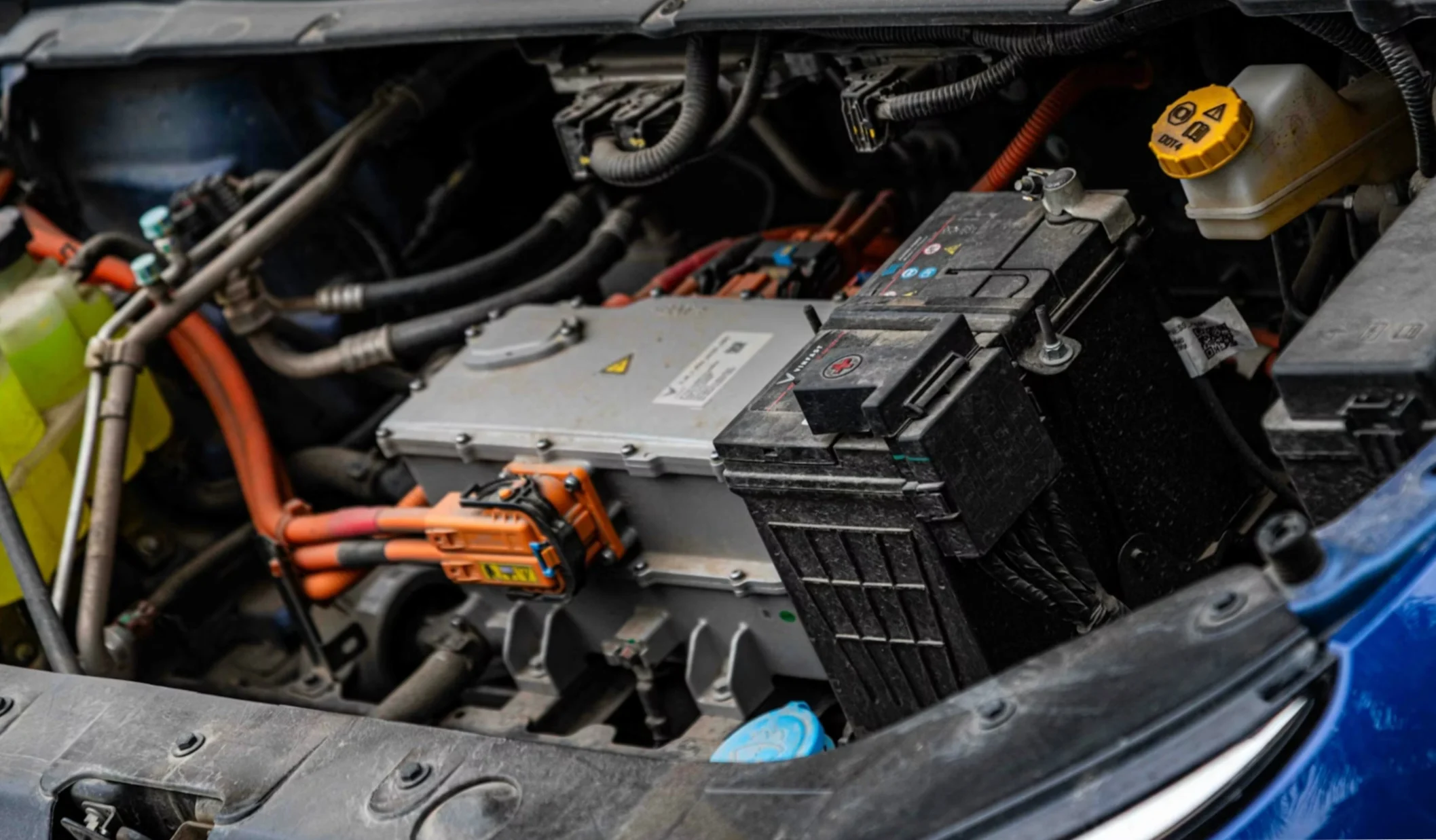 Mencari Bengkel AC Mobil Terdekat untuk Ganti Kapasitor dan Relay Solusi Dingin Kembali