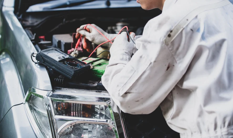 Mencari Bengkel AC Mobil Terdekat untuk Perbaikan Kabel dan Kelistrikan AC